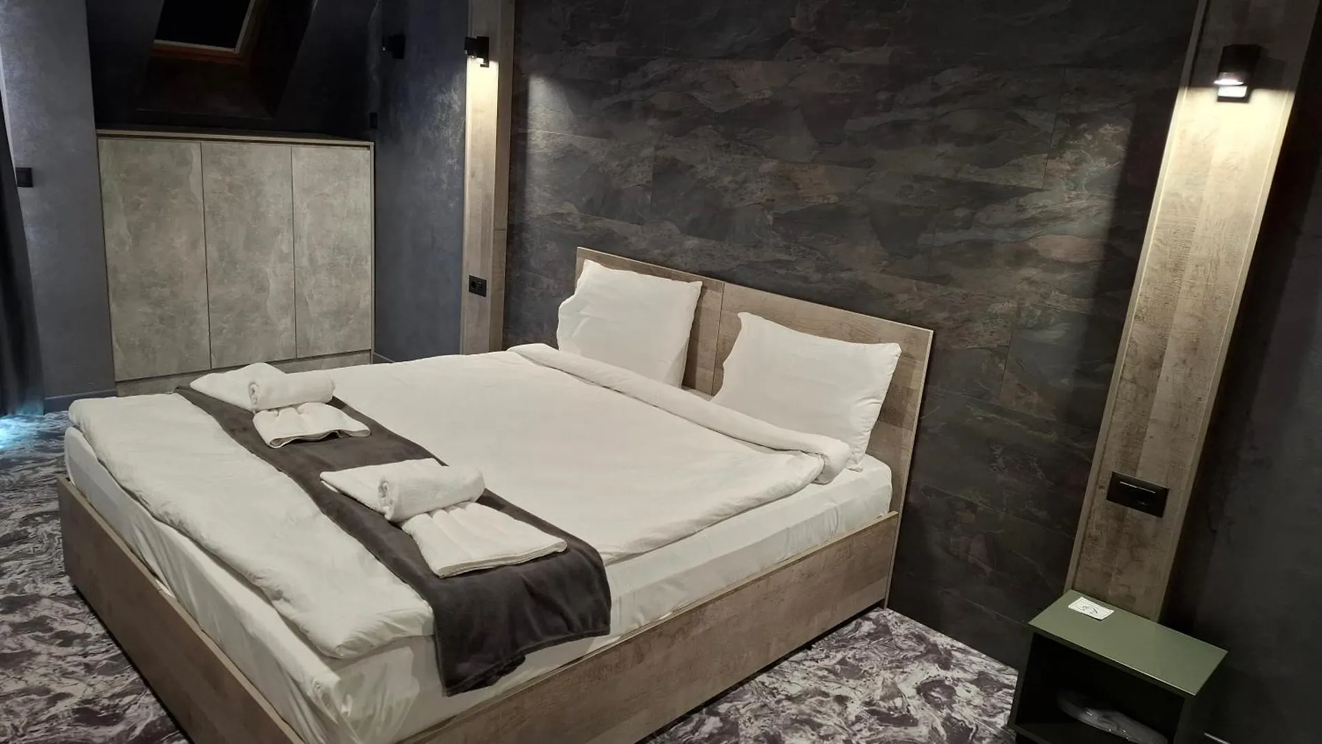Rcr Einstein Studios Sofia Aparthotel